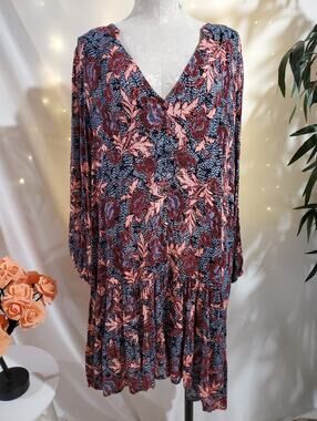 Aveology NWT Jolie Floral V-Neck Ruffle Dress Plus Size 14/16 Boho Knee Length